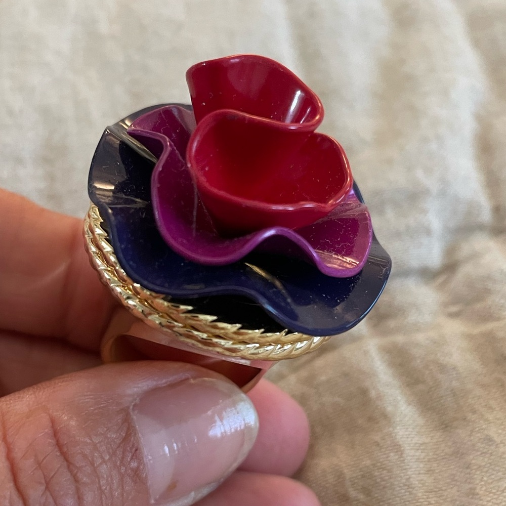 🌹 Marc Jacobs Lola red & purple rose flower solid perfume ring